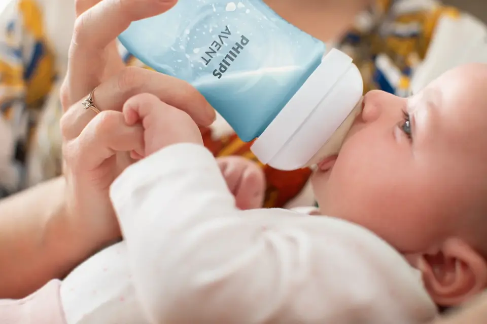 Philips Avent Doğal Tepkili Biberon Mavi Pp 260 Ml 3-6 Ay SCY903/21