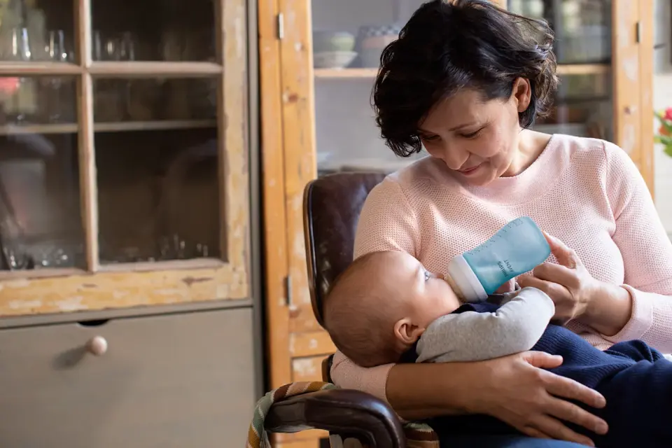Philips Avent Doğal Tepkili Biberon Mavi Pp 260 Ml 3-6 Ay SCY903/21