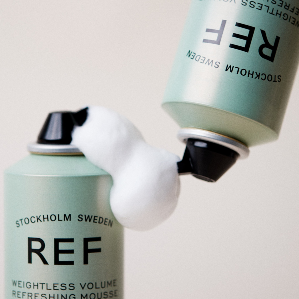 REF Weightless Volume Refreshing Mousse 200 ML - Hafif Hacim Veren Ferahlatıcı Saç Köpüğü